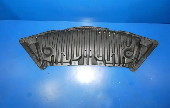Mercedes-Benz C AMG W204 Front bumper skid plate/under tray 