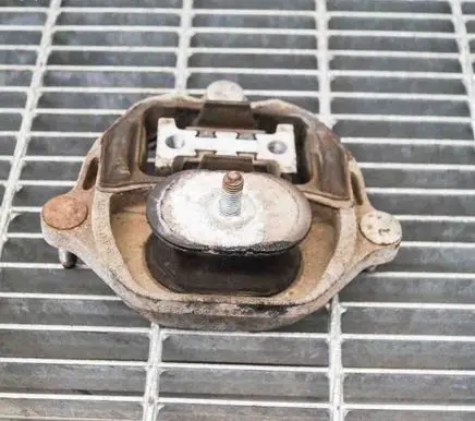 Audi A4 S4 B8 8K Gearbox mount 8K0399151