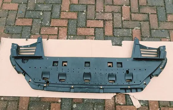 Opel Combo E Front bumper skid plate/under tray 9816809580