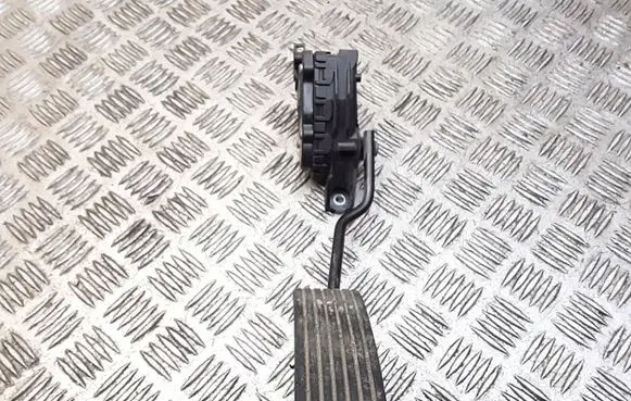 Volvo S40, V40 Accelerator throttle pedal 30865642