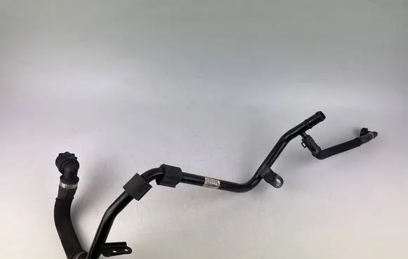 Mercedes-Benz E W213 Engine coolant pipe/hose A2135007300