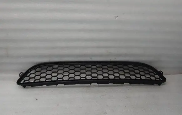 Front bumper lower grill