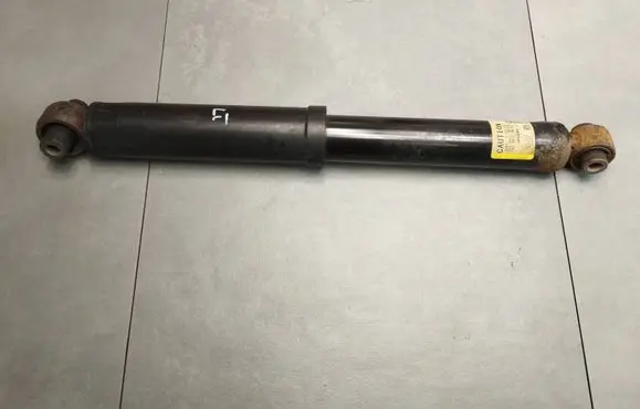 Renault Kadjar Rear shock absorber/damper 562104EA3B 15518A
