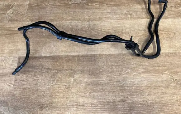 Fuel return line/hose