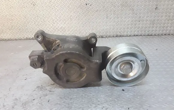 Mazda CX-7 Generator/alternator belt tensioner R2AA15980