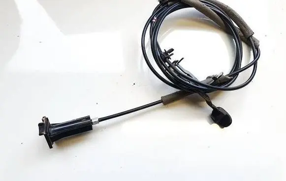 KIA Ceed Fuel tank opening switch 