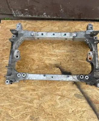 Maserati Ghibli Front subframe 0670001453 0010