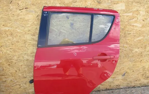 Suzuki Swift II Rear door