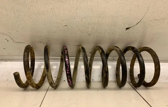 Ford Mondeo Mk III Rear coil spring