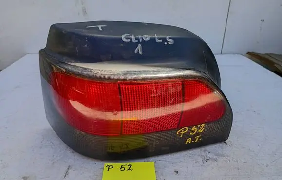 Renault Clio I Rear/tail lights 7700827551