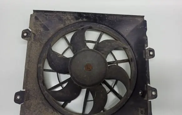 Toyota Avensis T220 Electric radiator cooling fan 3135103199