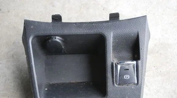 Nissan Qashqai Hand parking brake switch 251754BA0A