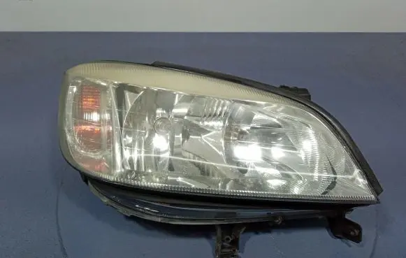 Opel Zafira A Headlight/headlamp 90582022