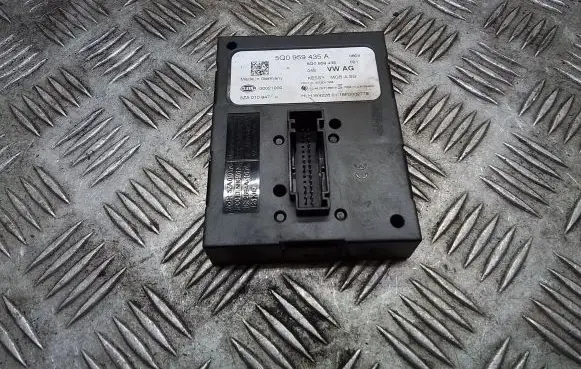 Audi RS3 Keyless (KESSY) go control unit/module 5Q0959435A 5ZA010947