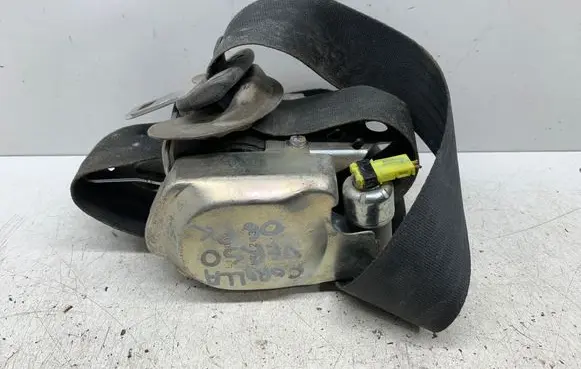 Toyota Corolla Verso E121 Front seatbelt L153004 071203 H099701