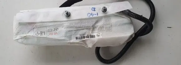 Hyundai i40 Knee airbag 