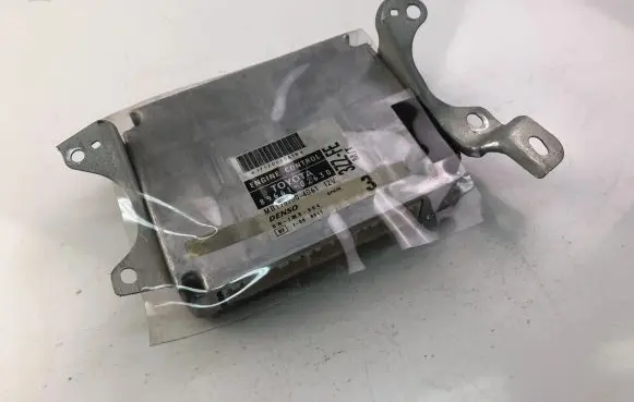 Toyota Corolla E110 Engine control unit/module ECU 8966102630