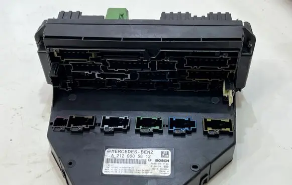 Mercedes-Benz C W204 Other control units/modules A2129005812 | 888.112.118