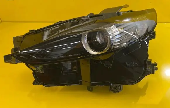 Mazda CX-30 Headlight/headlamp DFR5-67890