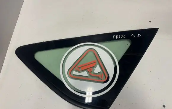Toyota Prius (XW20) Rear side window E643R005834 DOT23