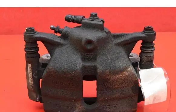 Skoda Octavia Mk3 (5E) Front brake caliper