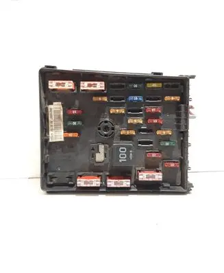 Volkswagen PASSAT B6 Fuse module 3C0937125 63532377