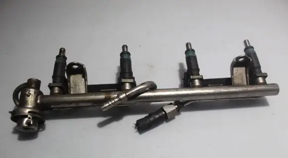Audi A4 S4 B6 8E 8H Fuel main line pipe