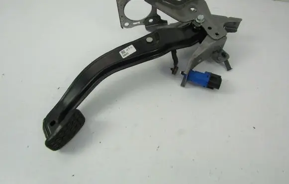 Mazda 6 Brake pedal 