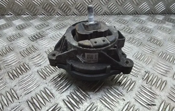 BMW 1 F20 F21 Engine mount bracket 6787657 678765703