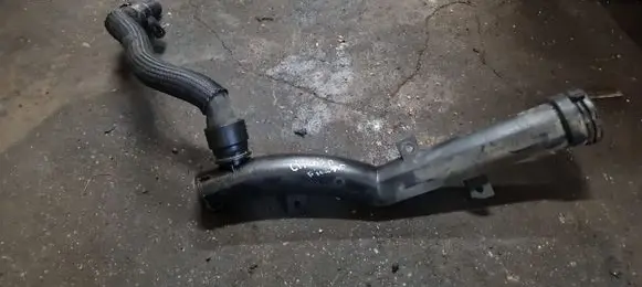 Citroen C4 Grand Picasso Engine coolant pipe/hose V758971580