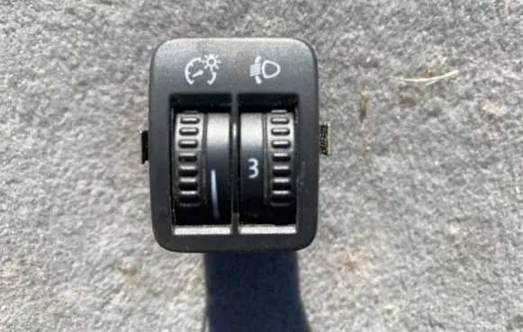 Volkswagen Golf Plus Headlight level height control switch 5M0941333A