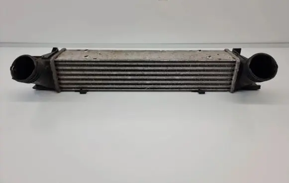 BMW 1 E81 E87 Intercooler radiator 7524916
