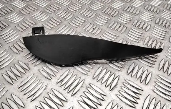 Volvo V70 Windshield trim 31218596