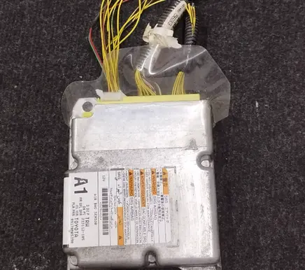 Toyota Avensis T270 Airbag control unit/module 8917005390 233112105