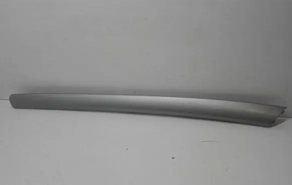 Audi A5 8T 8F Front door trim bar 8T0867409