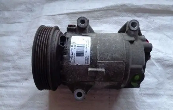 Nissan Qashqai Air conditioning (A/C) compressor (pump) 8200600110