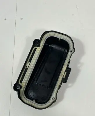 BMW 5 F10 F11 Fuse box cover 7555189