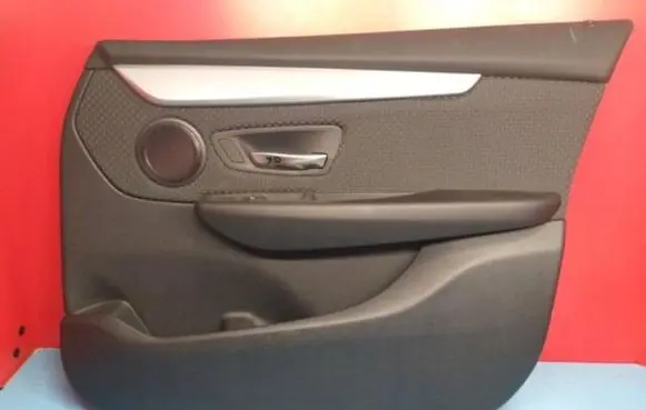 BMW 2 F46 Front door card panel trim