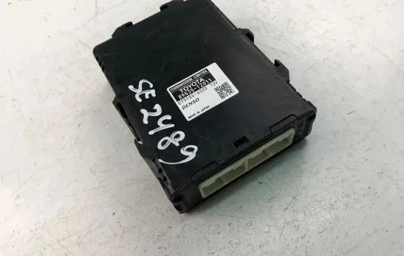 Toyota Auris E180 Gearbox control unit/module 8953512011