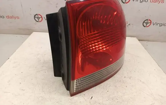 Volkswagen Touareg I Rear/tail lights 7l6945258