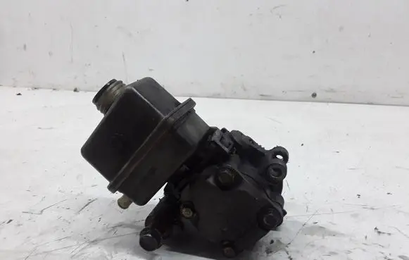 Mazda 6 Power steering pump 