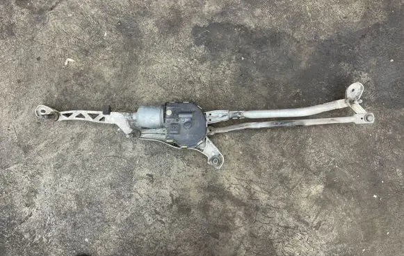 Mercedes-Benz E W212 Front wiper linkage and motor A2128201240