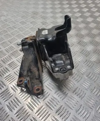 KIA Sportage Engine mount bracket 21834D9100