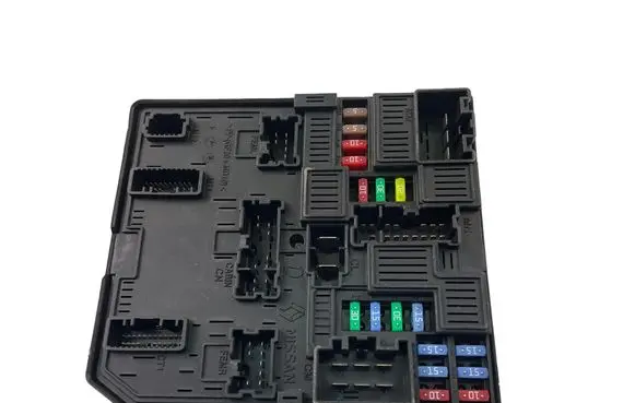 Renault Megane IV Fuse module 284B66727R