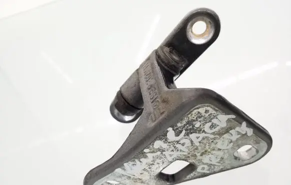 Mercedes-Benz E W211 Front door lower hinge ISE02M11 ISEUL