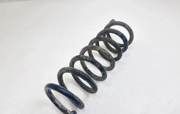 Mitsubishi Outlander Rear coil spring