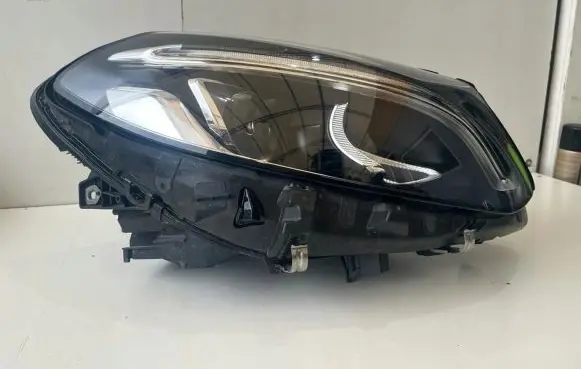 Mercedes-Benz B W246 W242 Headlight/headlamp