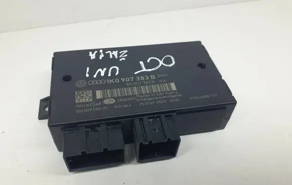 Skoda Octavia Mk2 (1Z) Tow bar trailer control unit/module 1K0907383B 5DS00953021