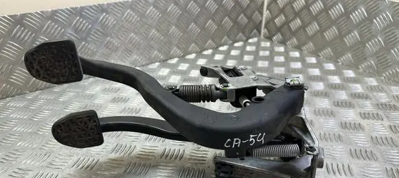 BMW X1 E84 Pedal assembly 6762250 678711