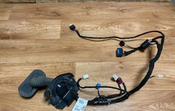 Dodge Journey Front door wiring loom 04795997AE